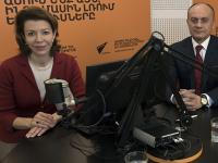 В ходе поездки в Армению Вероника Крашенинникова провела интервью с экс-министром обороны Армении, главой альянса, идущего на парламентские выборы, Сейраном Оганяном